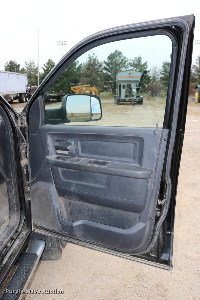 image for item DC3716 2012 Dodge Ram 5500 Crew Cab flatbed truck