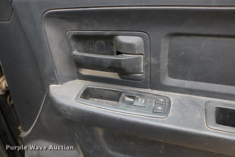 image for item DC3716 2012 Dodge Ram 5500 Crew Cab flatbed truck