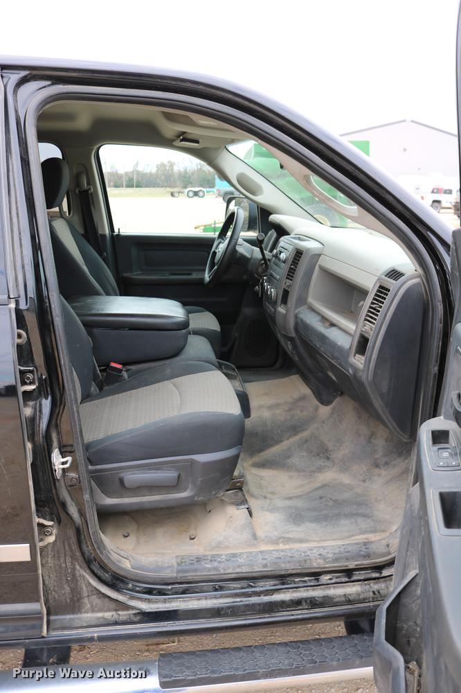 image for item DC3716 2012 Dodge Ram 5500 Crew Cab flatbed truck