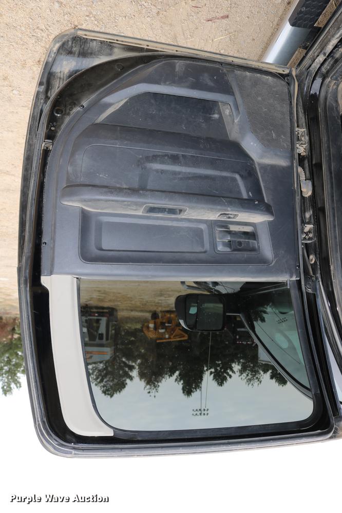 image for item DC3716 2012 Dodge Ram 5500 Crew Cab flatbed truck