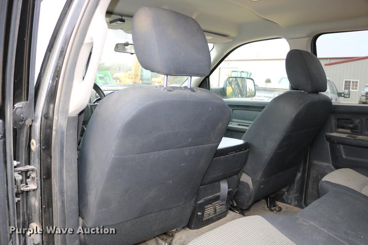 image for item DC3716 2012 Dodge Ram 5500 Crew Cab flatbed truck