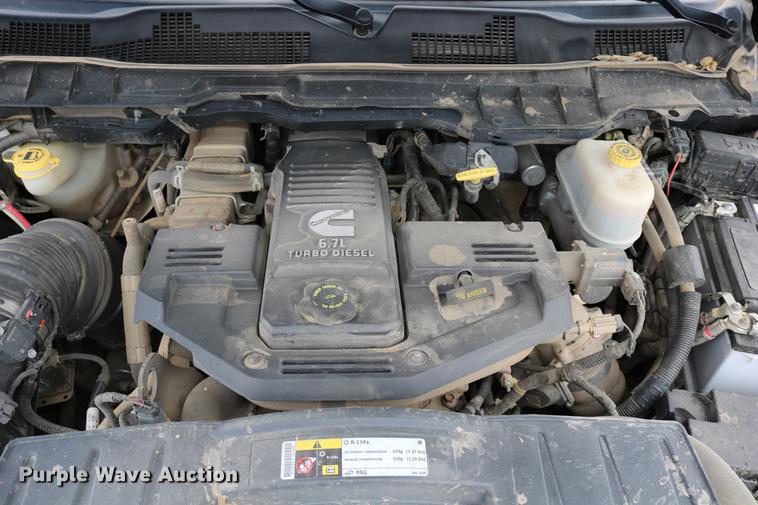 image for item DC3716 2012 Dodge Ram 5500 Crew Cab flatbed truck