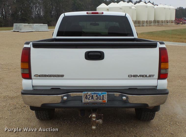 image for item DC4745 2000 Chevrolet Silverado K2500 Ext. Cab pickup truck