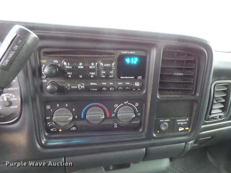 image for item DC4745 2000 Chevrolet Silverado K2500 Ext. Cab pickup truck