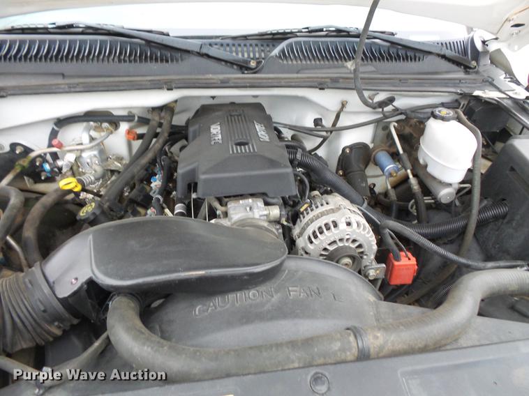 image for item DC4745 2000 Chevrolet Silverado K2500 Ext. Cab pickup truck