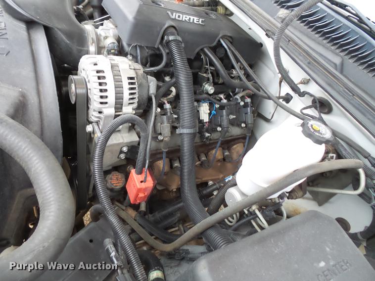 image for item DC4745 2000 Chevrolet Silverado K2500 Ext. Cab pickup truck