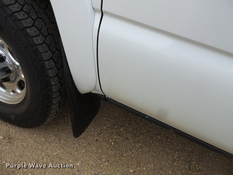 image for item DC4745 2000 Chevrolet Silverado K2500 Ext. Cab pickup truck