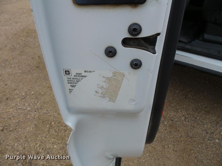 image for item DC4745 2000 Chevrolet Silverado K2500 Ext. Cab pickup truck