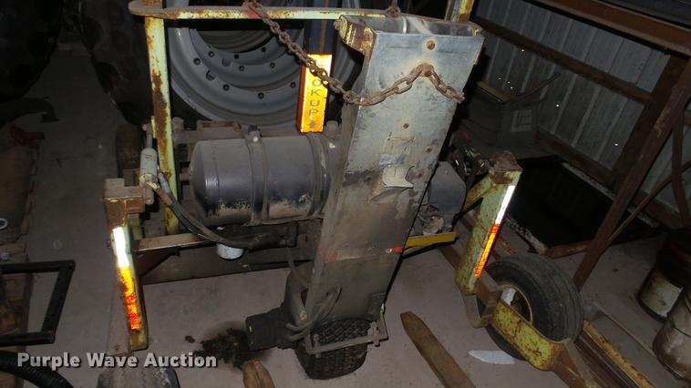 image for item DC5735 (2) Donkey B11 forklifts