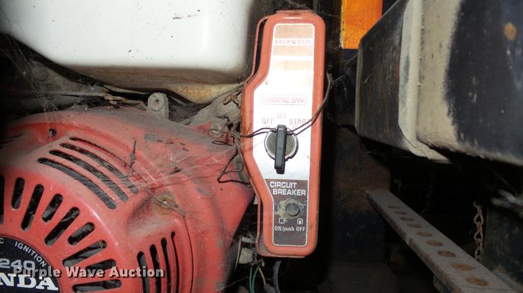 image for item DC5735 (2) Donkey B11 forklifts