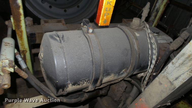 image for item DC5735 (2) Donkey B11 forklifts