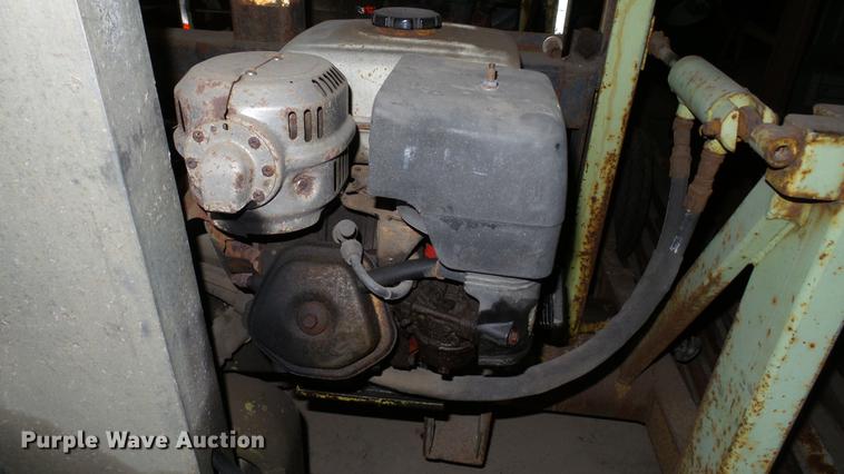 image for item DC5735 (2) Donkey B11 forklifts