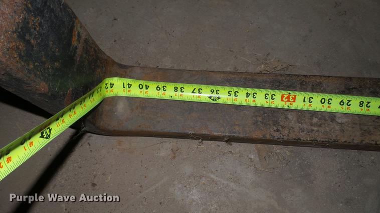 image for item DC5735 (2) Donkey B11 forklifts