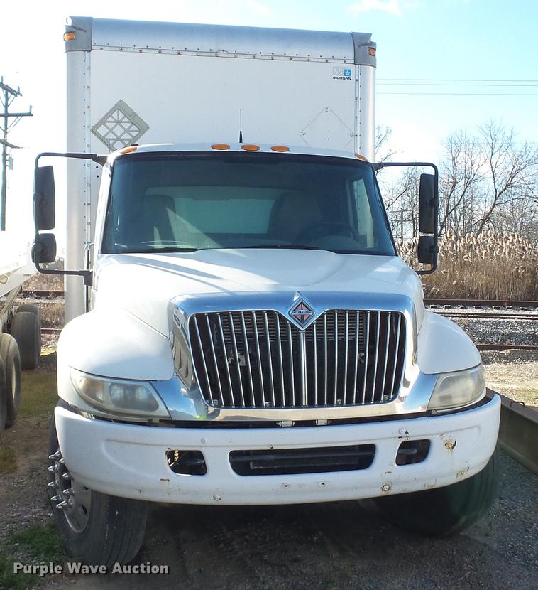 image for item DC5737 2005 International 4400 box truck