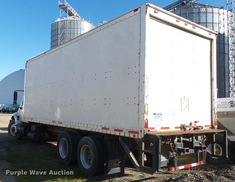 image for item DC5737 2005 International 4400 box truck