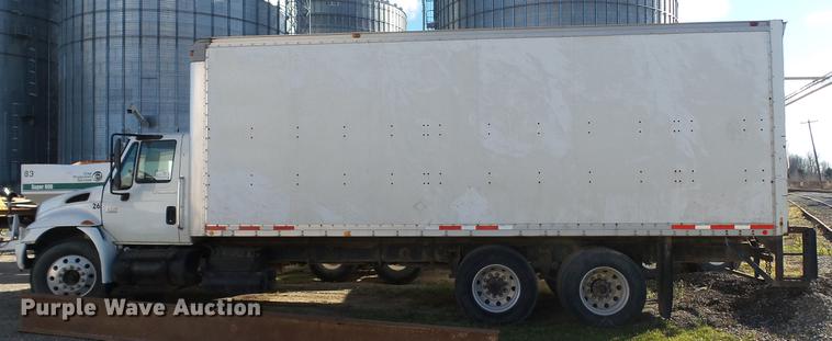 image for item DC5737 2005 International 4400 box truck