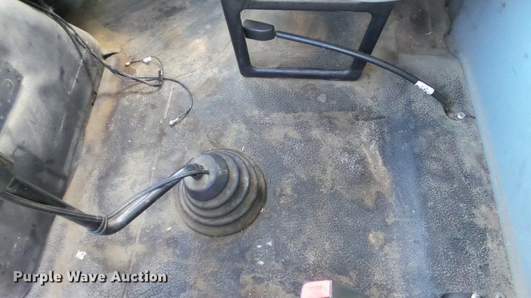 image for item DC5737 2005 International 4400 box truck