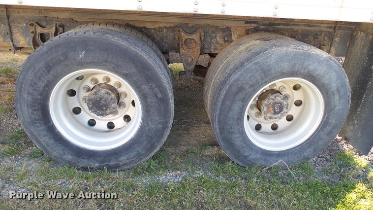 image for item DC5737 2005 International 4400 box truck