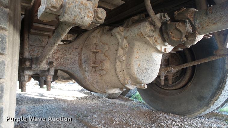 image for item DC5737 2005 International 4400 box truck