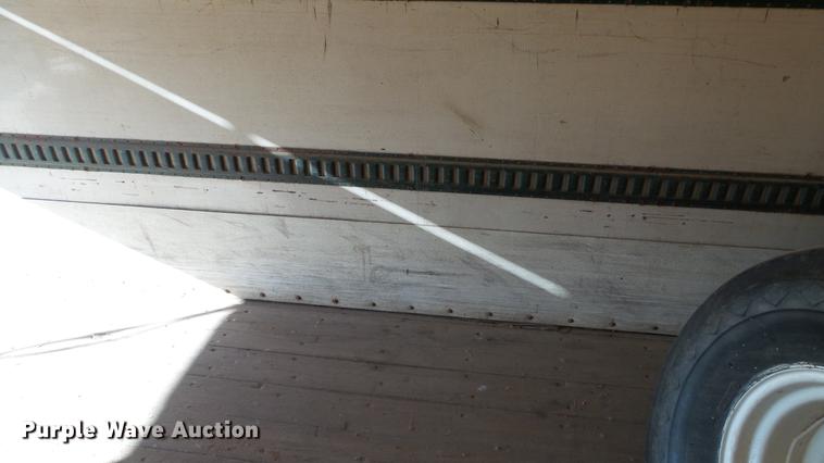 image for item DC5737 2005 International 4400 box truck