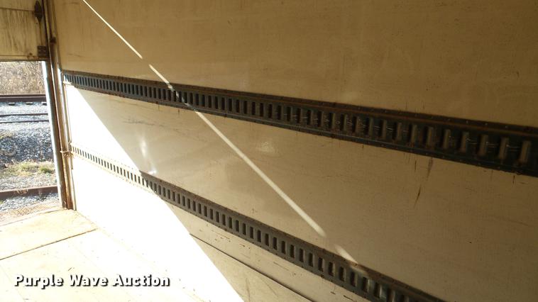 image for item DC5737 2005 International 4400 box truck