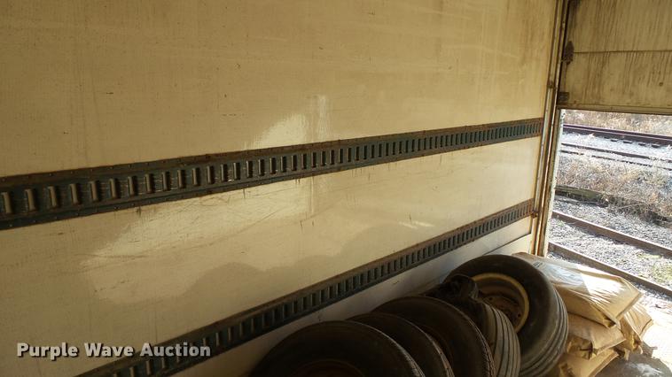 image for item DC5737 2005 International 4400 box truck