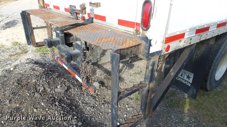 image for item DC5737 2005 International 4400 box truck