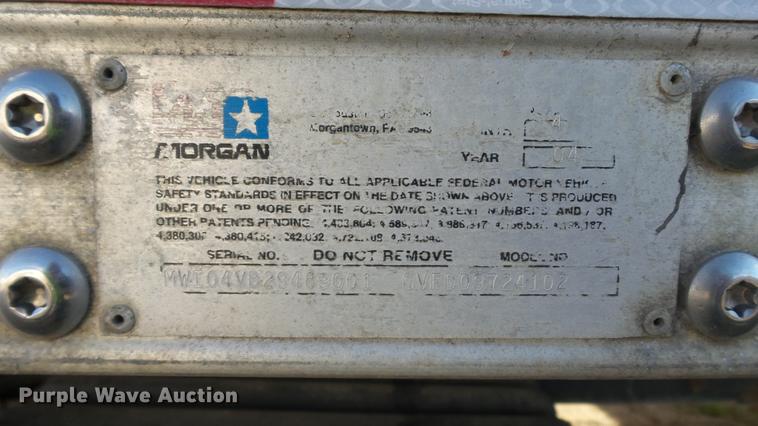 image for item DC5737 2005 International 4400 box truck