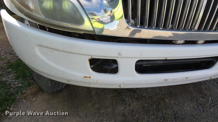 image for item DC5737 2005 International 4400 box truck