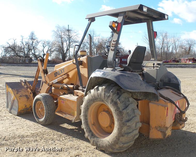 image for item DC5738 Case 570L XT industrial loader