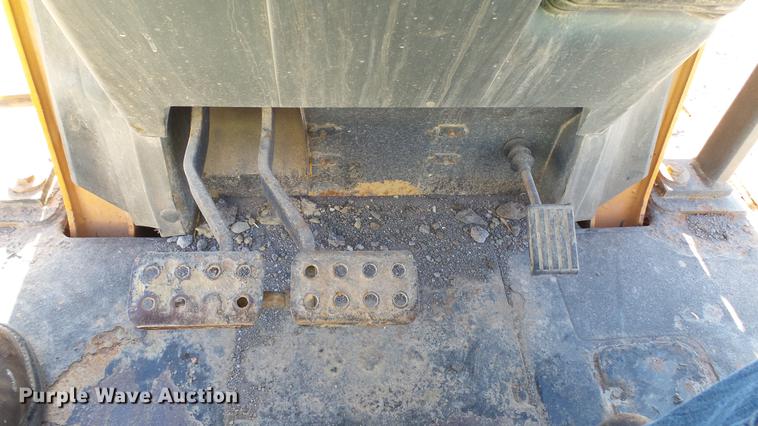 image for item DC5738 Case 570L XT industrial loader