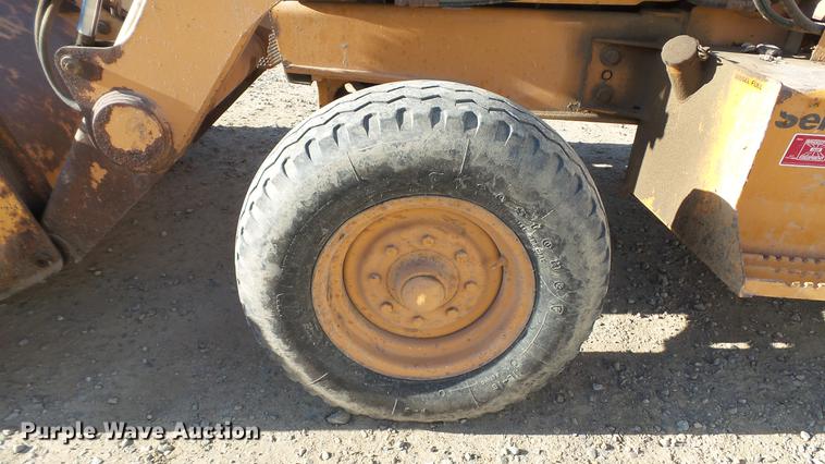 image for item DC5738 Case 570L XT industrial loader