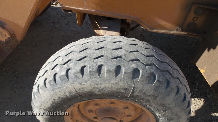 image for item DC5738 Case 570L XT industrial loader