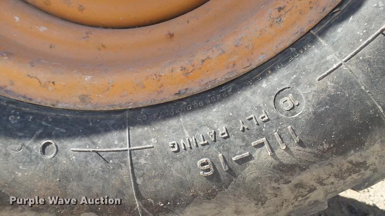 image for item DC5738 Case 570L XT industrial loader