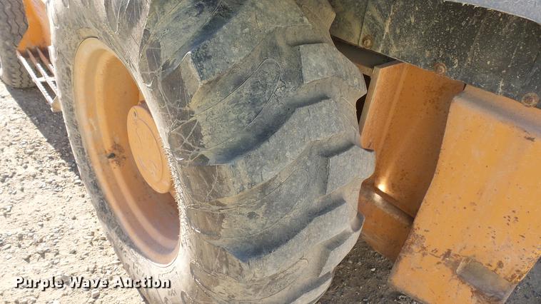 image for item DC5738 Case 570L XT industrial loader