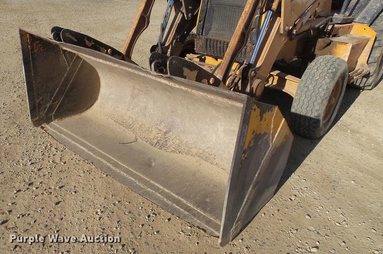 image for item DC5738 Case 570L XT industrial loader