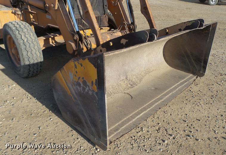 image for item DC5738 Case 570L XT industrial loader