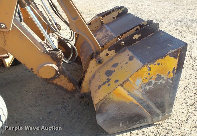 image for item DC5738 Case 570L XT industrial loader