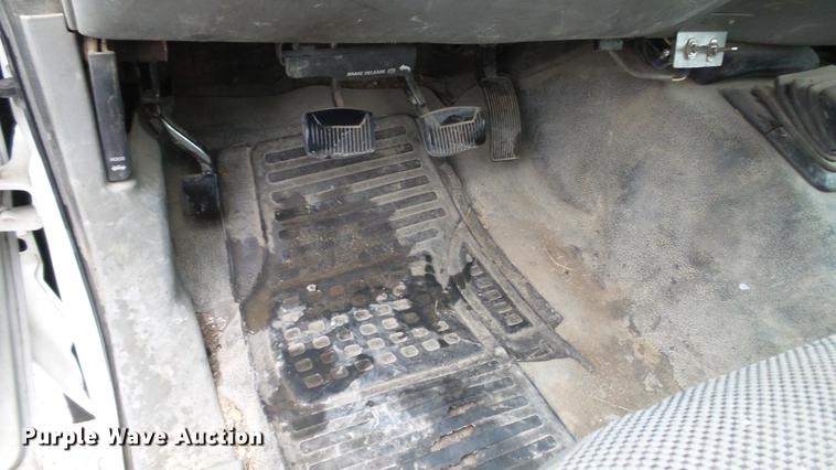 image for item DC5739 2007 Ford F350 Super Duty Crew Cab utility bed pickup truck