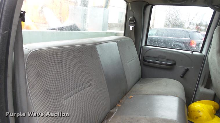 image for item DC5739 2007 Ford F350 Super Duty Crew Cab utility bed pickup truck