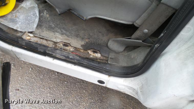 image for item DC5739 2007 Ford F350 Super Duty Crew Cab utility bed pickup truck