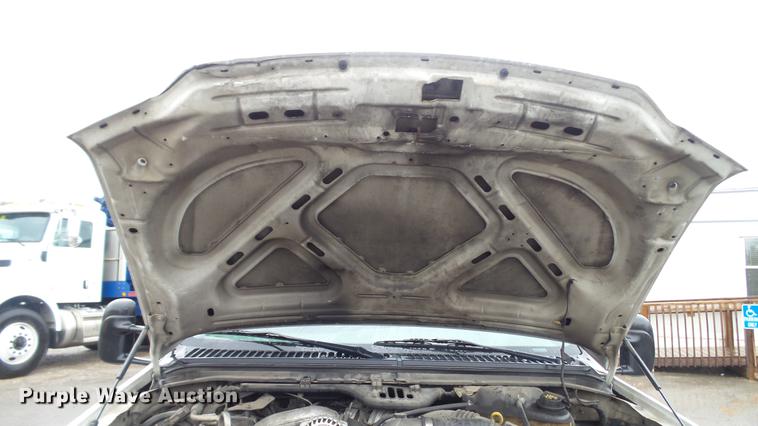 image for item DC5739 2007 Ford F350 Super Duty Crew Cab utility bed pickup truck