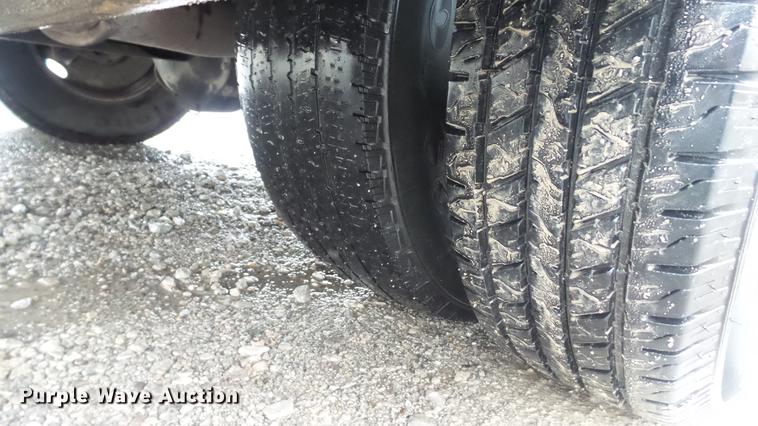 image for item DC5739 2007 Ford F350 Super Duty Crew Cab utility bed pickup truck