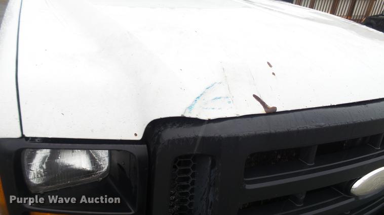 image for item DC5739 2007 Ford F350 Super Duty Crew Cab utility bed pickup truck