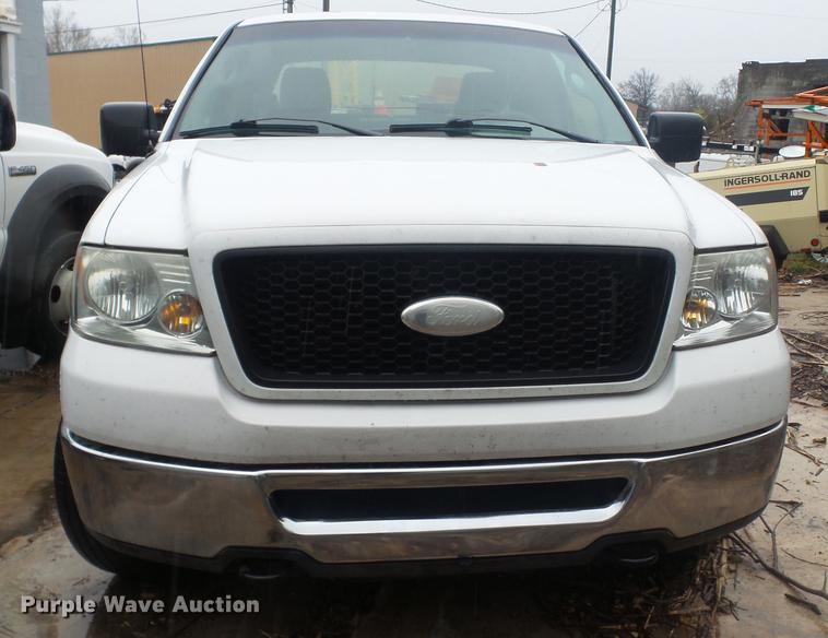 image for item DC5740 2006 Ford F150 SuperCab pickup truck