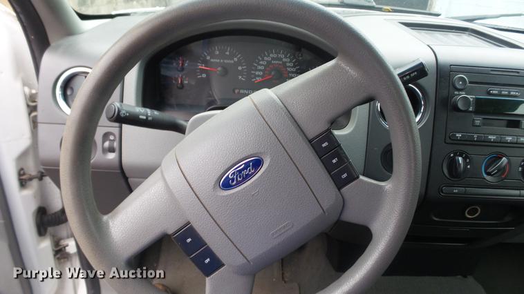 image for item DC5740 2006 Ford F150 SuperCab pickup truck
