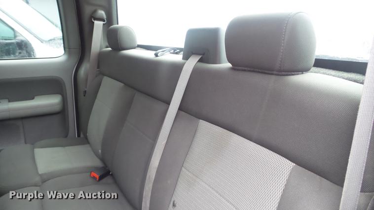 image for item DC5740 2006 Ford F150 SuperCab pickup truck