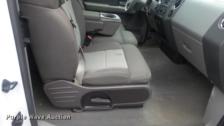image for item DC5740 2006 Ford F150 SuperCab pickup truck
