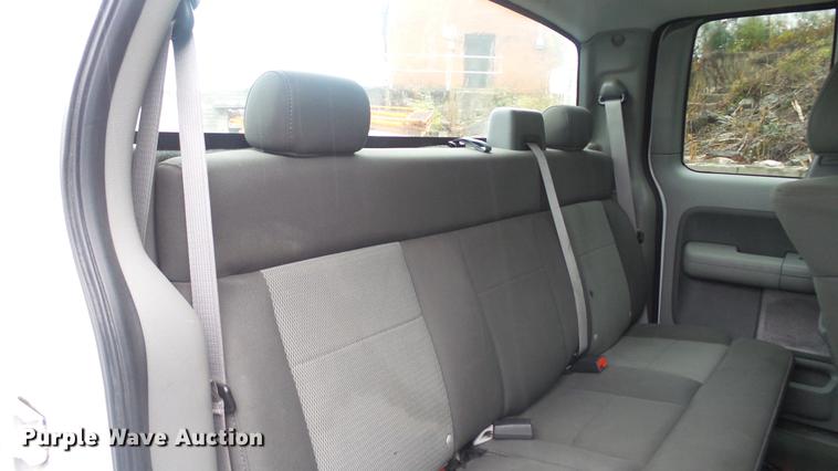 image for item DC5740 2006 Ford F150 SuperCab pickup truck