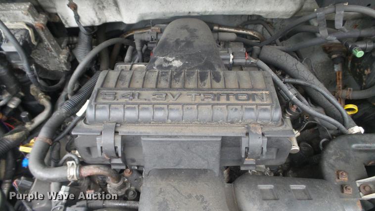 image for item DC5740 2006 Ford F150 SuperCab pickup truck